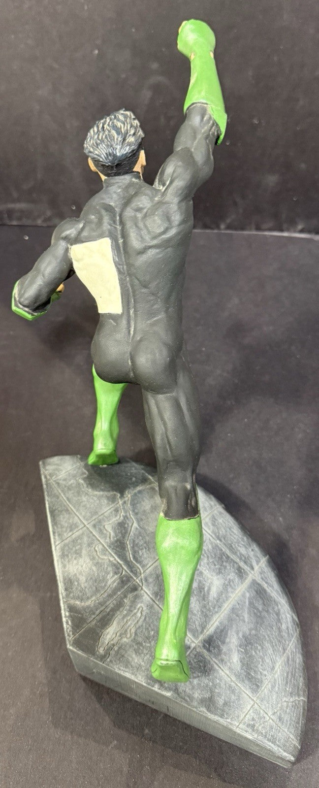 Green Lantern Kyle Rayner The Emerald Light Shines On Statue LE /2,200 W/ Box