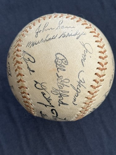 1961 Ny Yankees Souvenir Team Signed Stamped Baseball Mickey Mantle Roger Maris