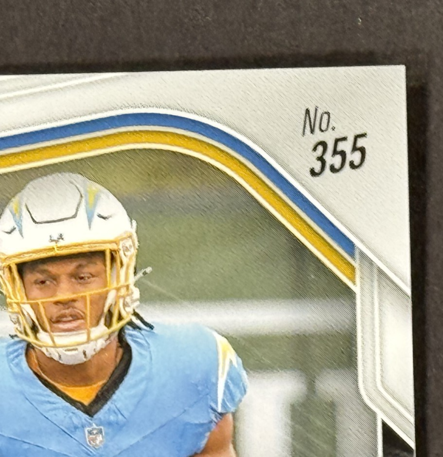 2025 Panini Prizm Omarion Hampton Blue Cracked Ice /99  Chargers RC Mint