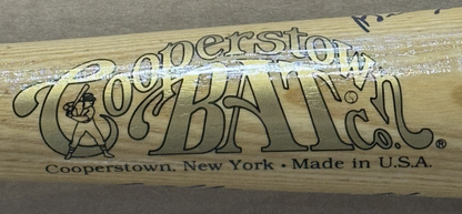 1998 Yankees Team Signed Bat /28 Auto Derek Jeter Rivera Torre Posada Goldin COA