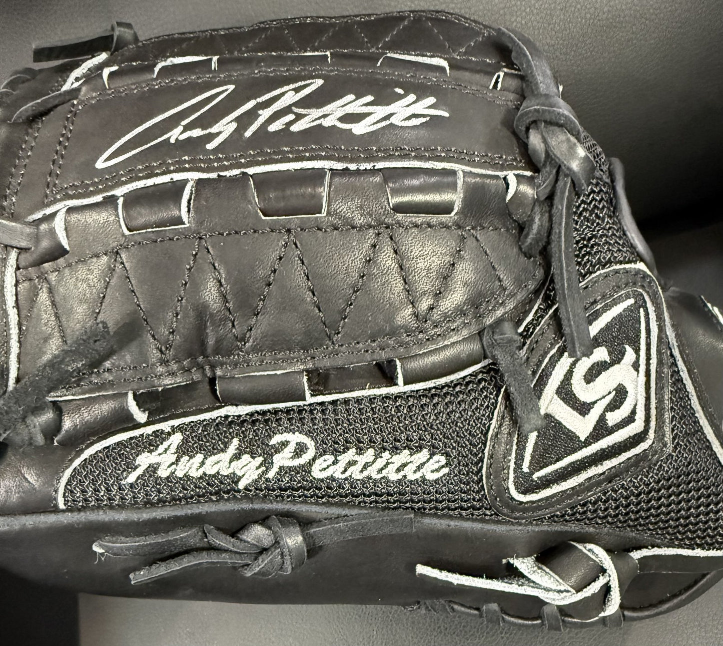 Andy Pettitte Signed LS Game Model Pitchers Glove Yankees Steiner & MLB COA