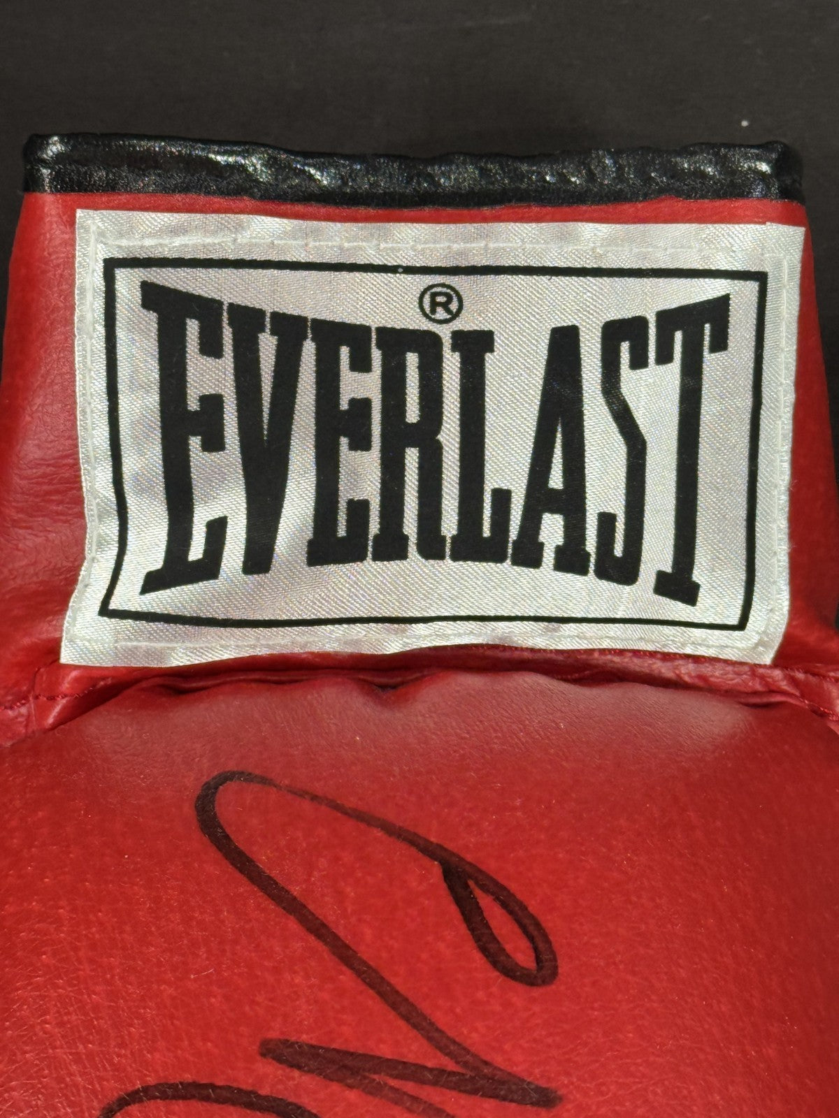 Marvelous Marvin Hagler Signed Everlast Red Left Boxing Glove HOF Auto CBM COA