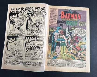 Batman #181 1966 1st App. Poison Ivy WITH PIN-Up Batman & Robin Original Comic