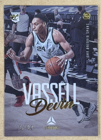 2020-21 Panini Chronicles Luminance Devin Vassell Gold 7/10 #153 RC Spurs Mint