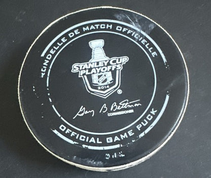NY Rangers vs Flyers Game Used Official Puck Msg  2014 Playoffs Steiner Coa