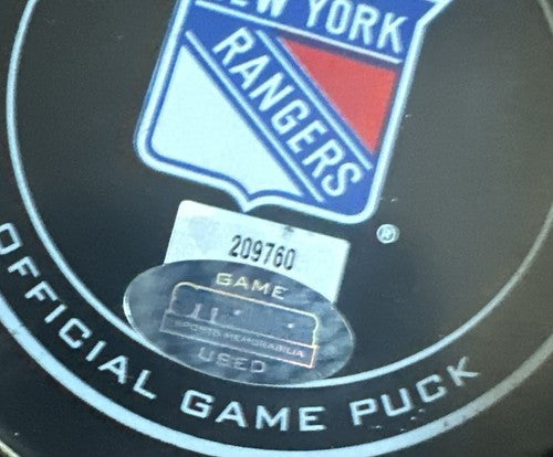 NY Rangers vs Flyers Game Used Official Puck Msg  2014 Playoffs Steiner Coa