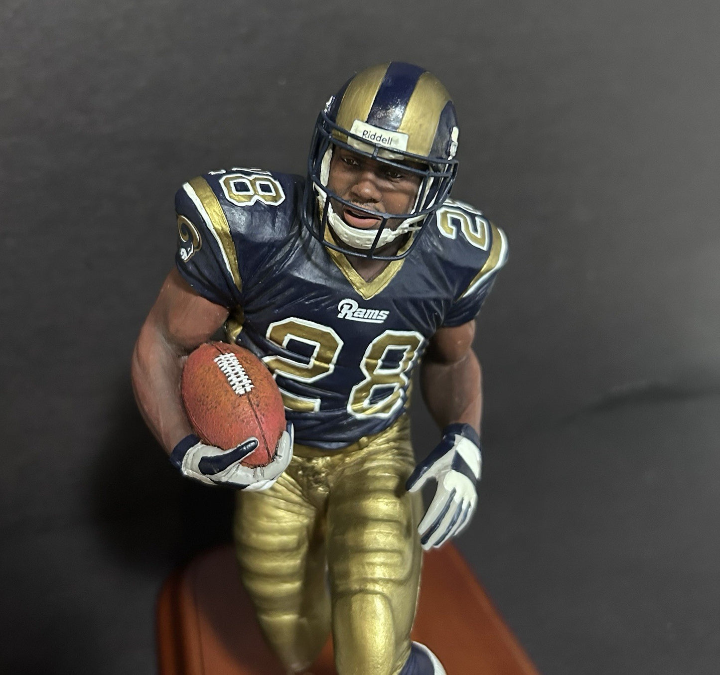Danbury Mint  Los Angeles Rams Marshall Faulk Figurine Brand New In Box Nib HOF