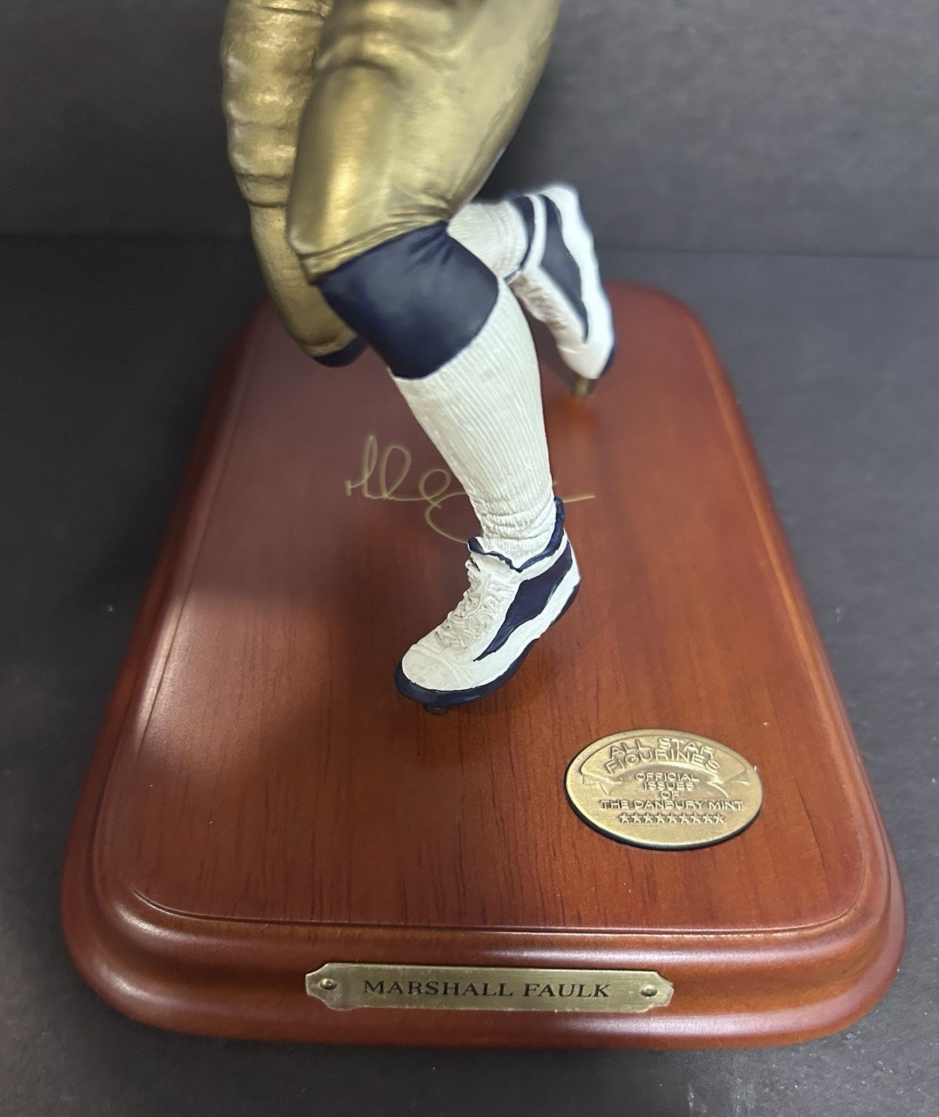Danbury Mint  Los Angeles Rams Marshall Faulk Figurine Brand New In Box Nib HOF