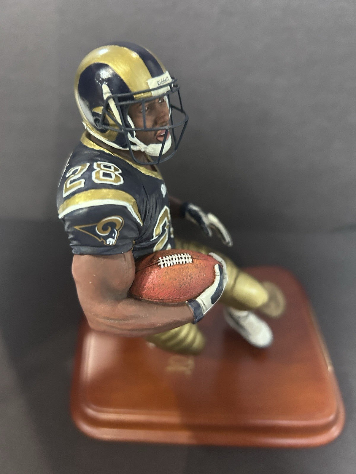 Danbury Mint  Los Angeles Rams Marshall Faulk Figurine Brand New In Box Nib HOF