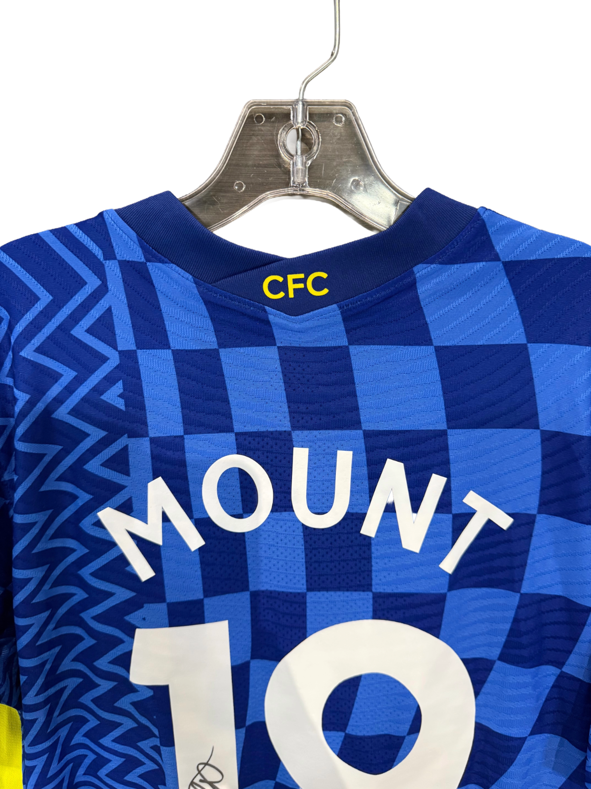 Mason Mount Signed Authentic Nike DriFit L Soccer Jersey Chelsea FC Auto BAS COA