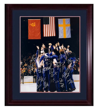 1980 USA Gold Hockey Miracle Team Signed All 20 Auto 16x20 Framed Photo PSA LOA