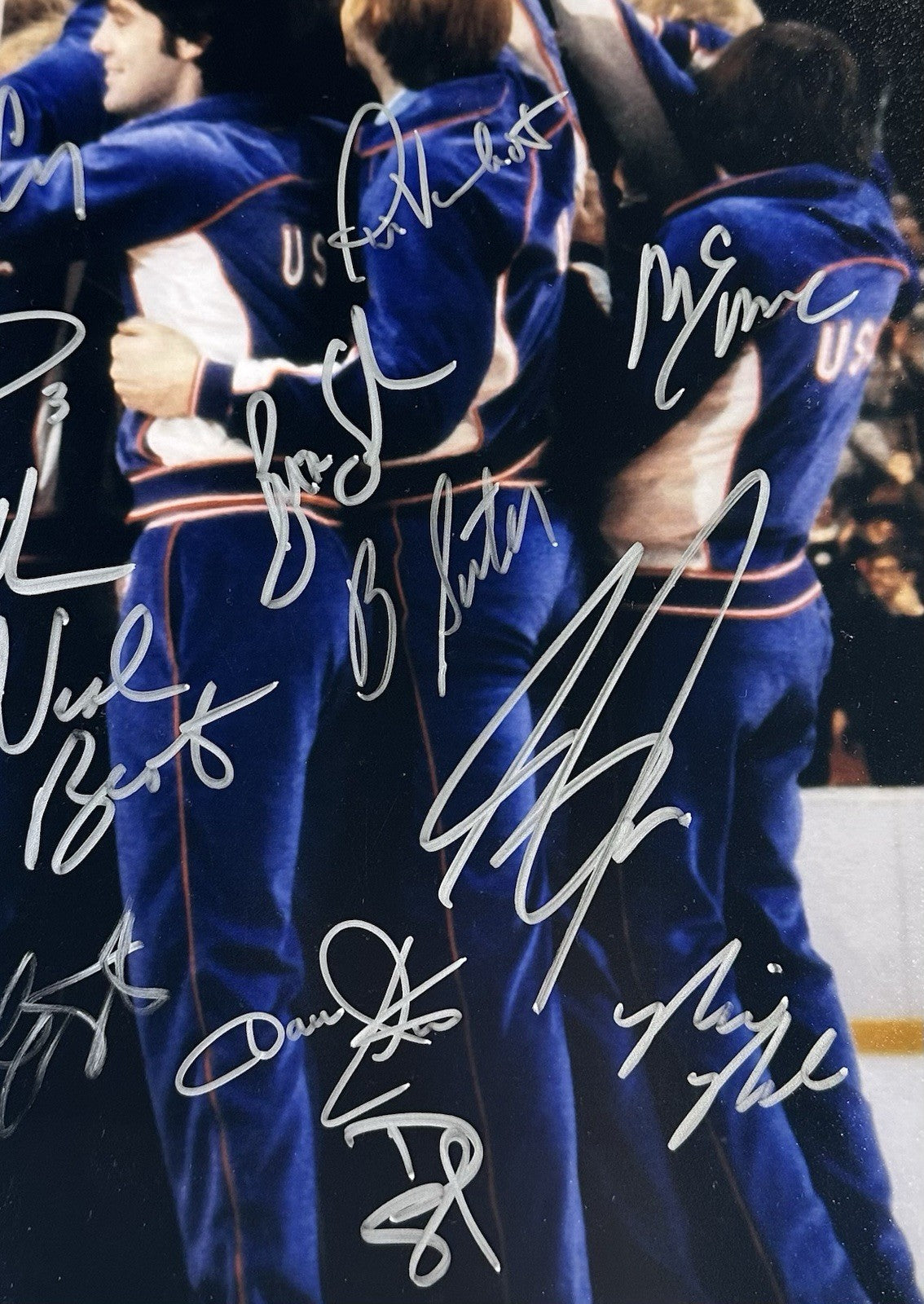 1980 USA Gold Hockey Miracle Team Signed All 20 Auto 16x20 Framed Photo PSA LOA