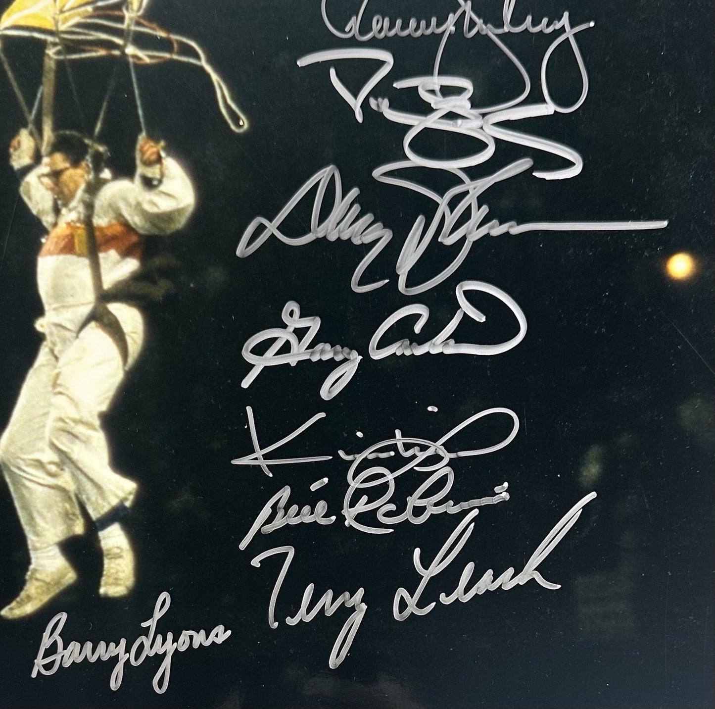 1986 Mets WS Team Signed 16x20 Framed Parachute Photo 22 Auto Gary Carter HOF