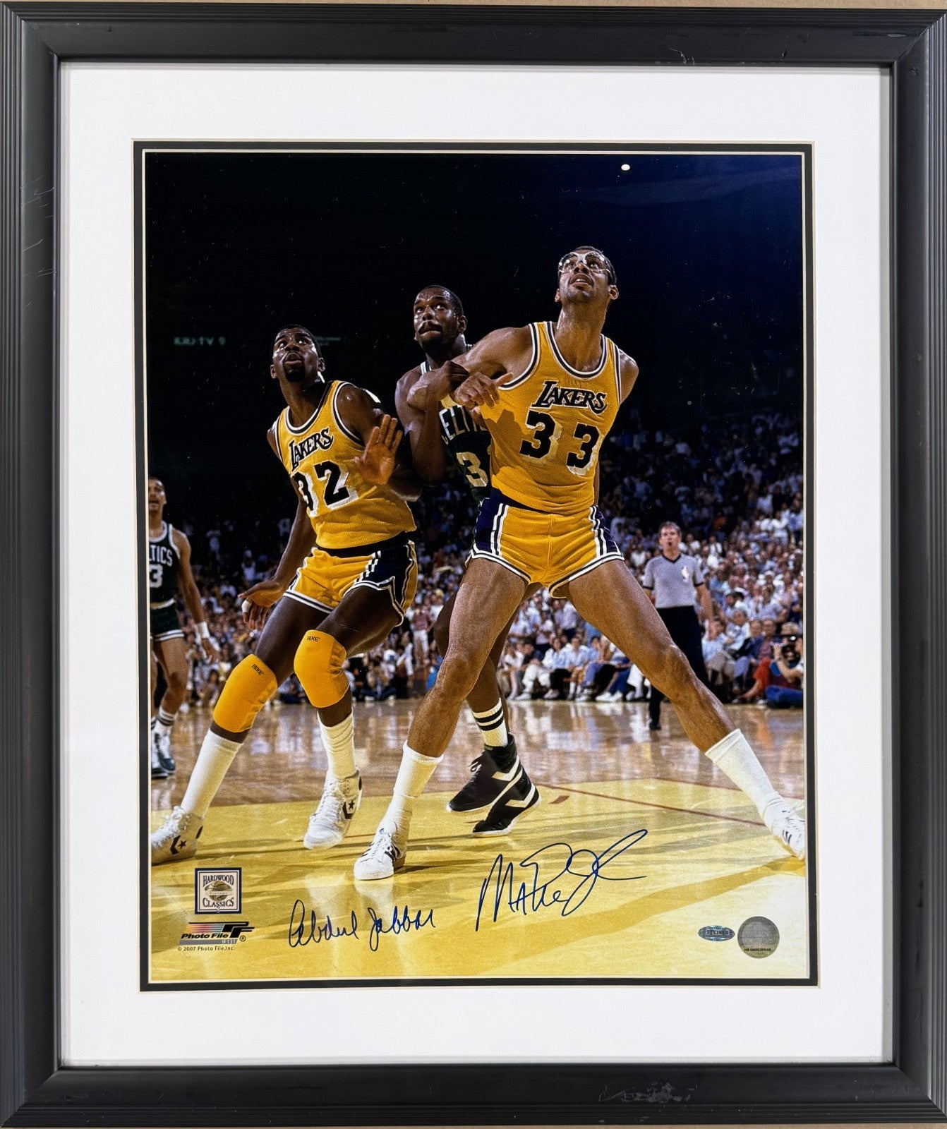 Magic Johnson Kareem Abdul Jabbar Signed 16x20 Photo Framed Lakers Auto Steiner