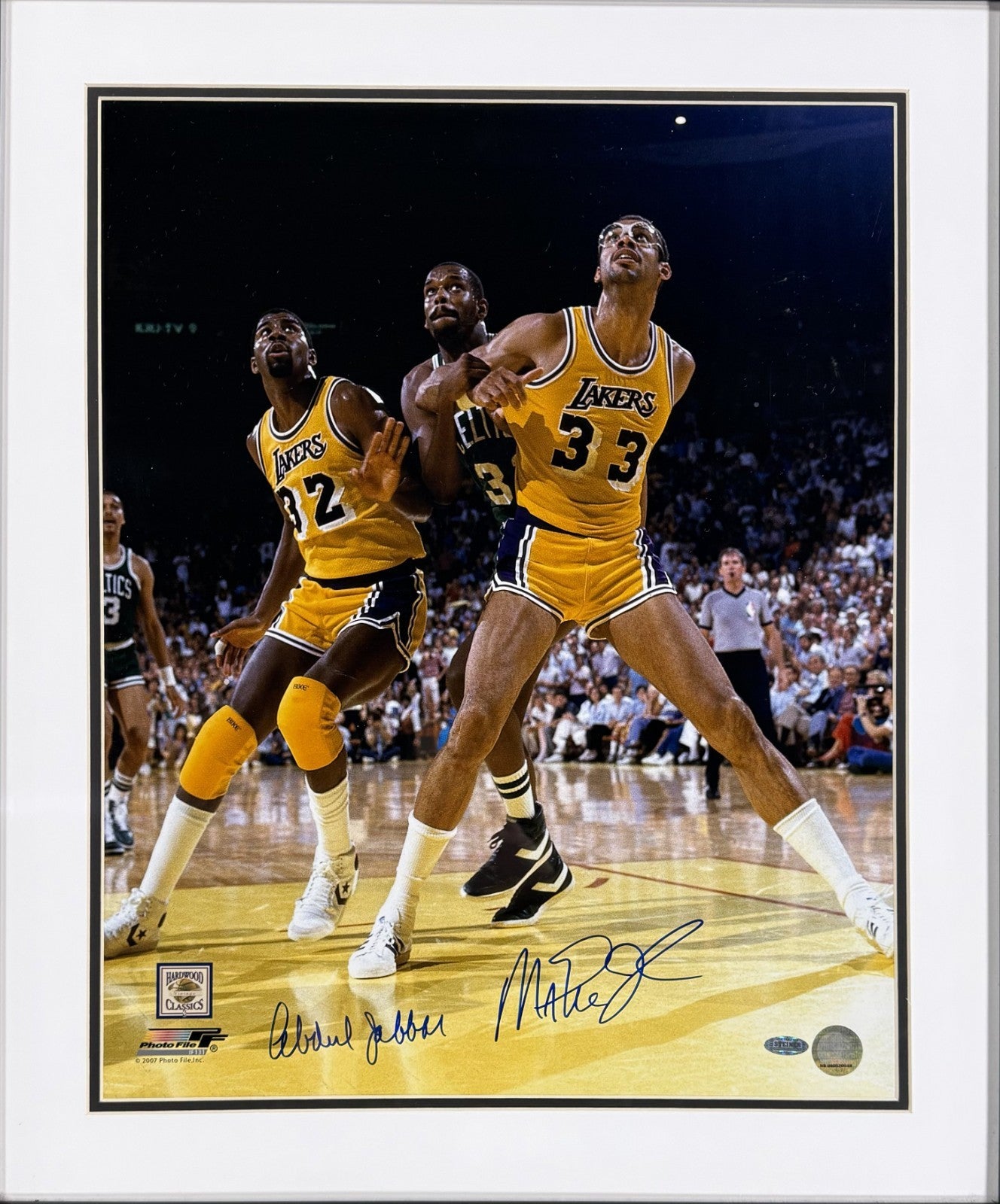 Magic Johnson Kareem Abdul Jabbar Signed 16x20 Photo Framed Lakers Auto Steiner