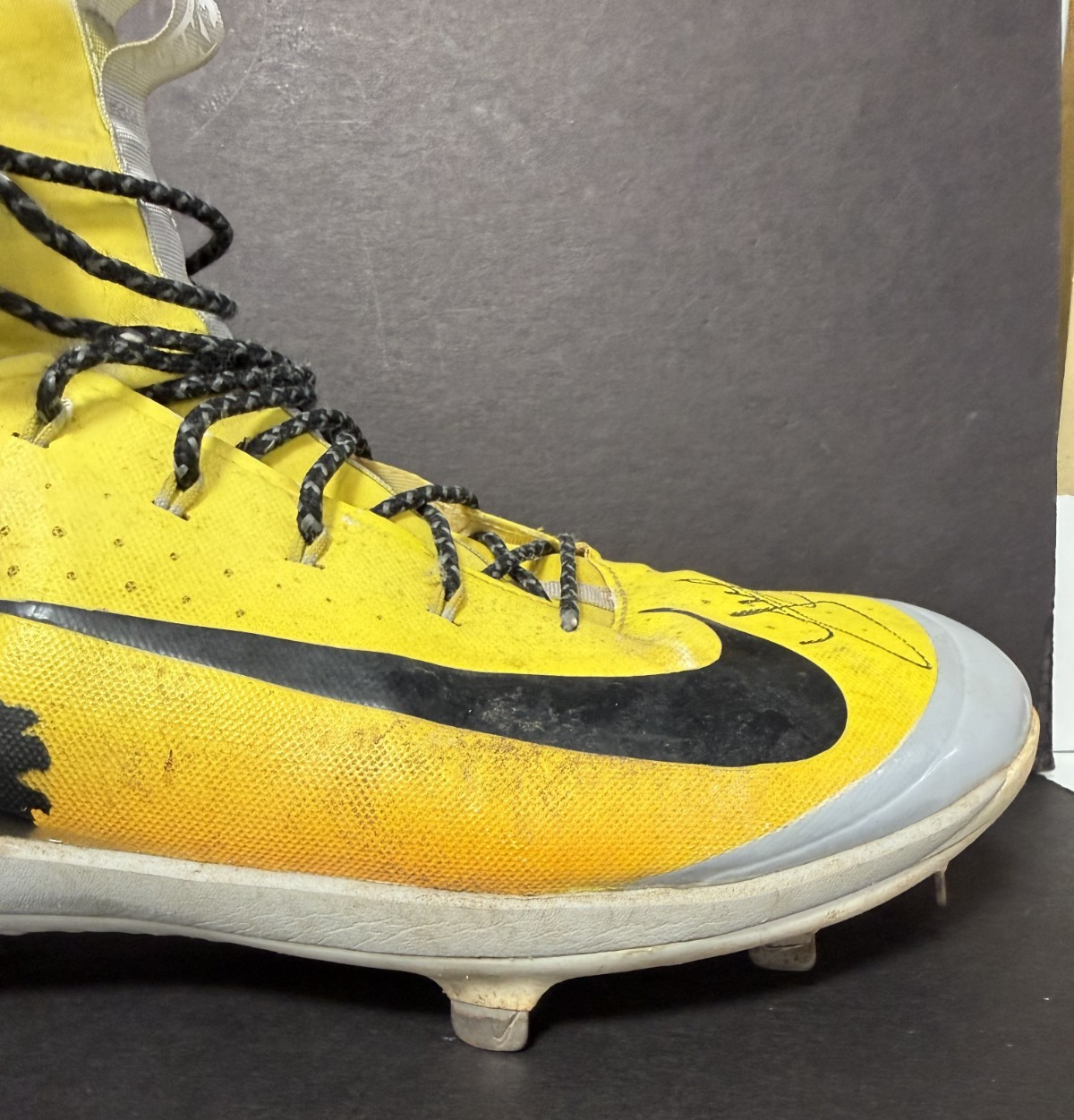 Joe Musgrove Signed Game Used Nike Big Smoke Cleats Padres Auto Sz 15 CBM LOA
