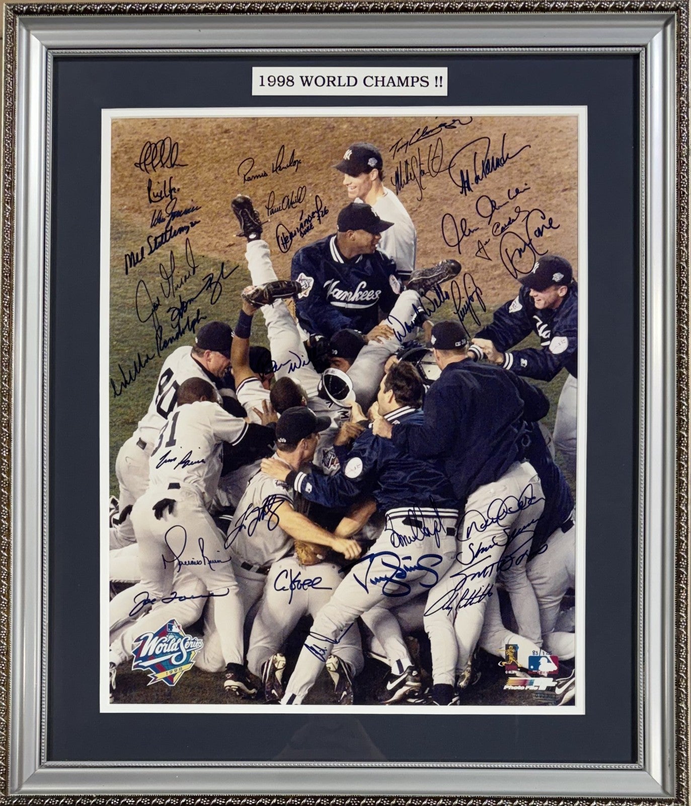 NY Yankees Team Signed 16x20 LE Photo Framed 1998 World Champs 31 Auto CBM LOA