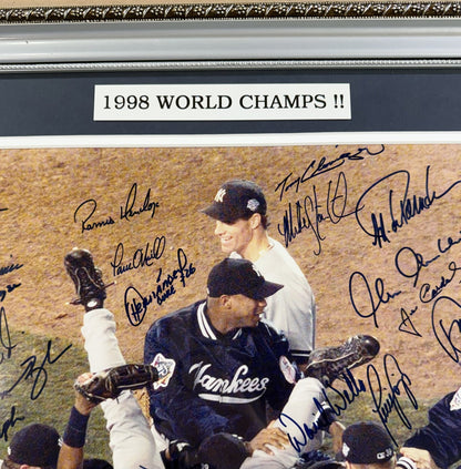 NY Yankees Team Signed 16x20 LE Photo Framed 1998 World Champs 31 Auto CBM LOA