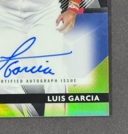 2021 Topps Finest Baseball Luis Garcia RC Auto /50 Washington Nationals Mint