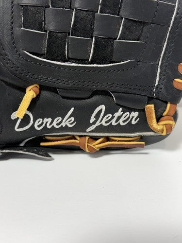 Derek Jeter Yankees Signed Rawlings Game Model Glove HOF Auto Steiner MLB Holo