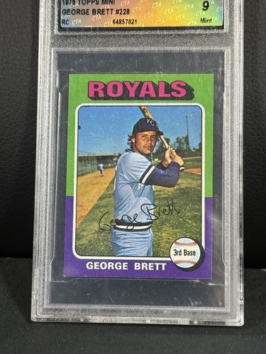 1975 Topps Mini Set-Break #228 George Brett RC Mint Graded 9 Rookie Sharp Beauty
