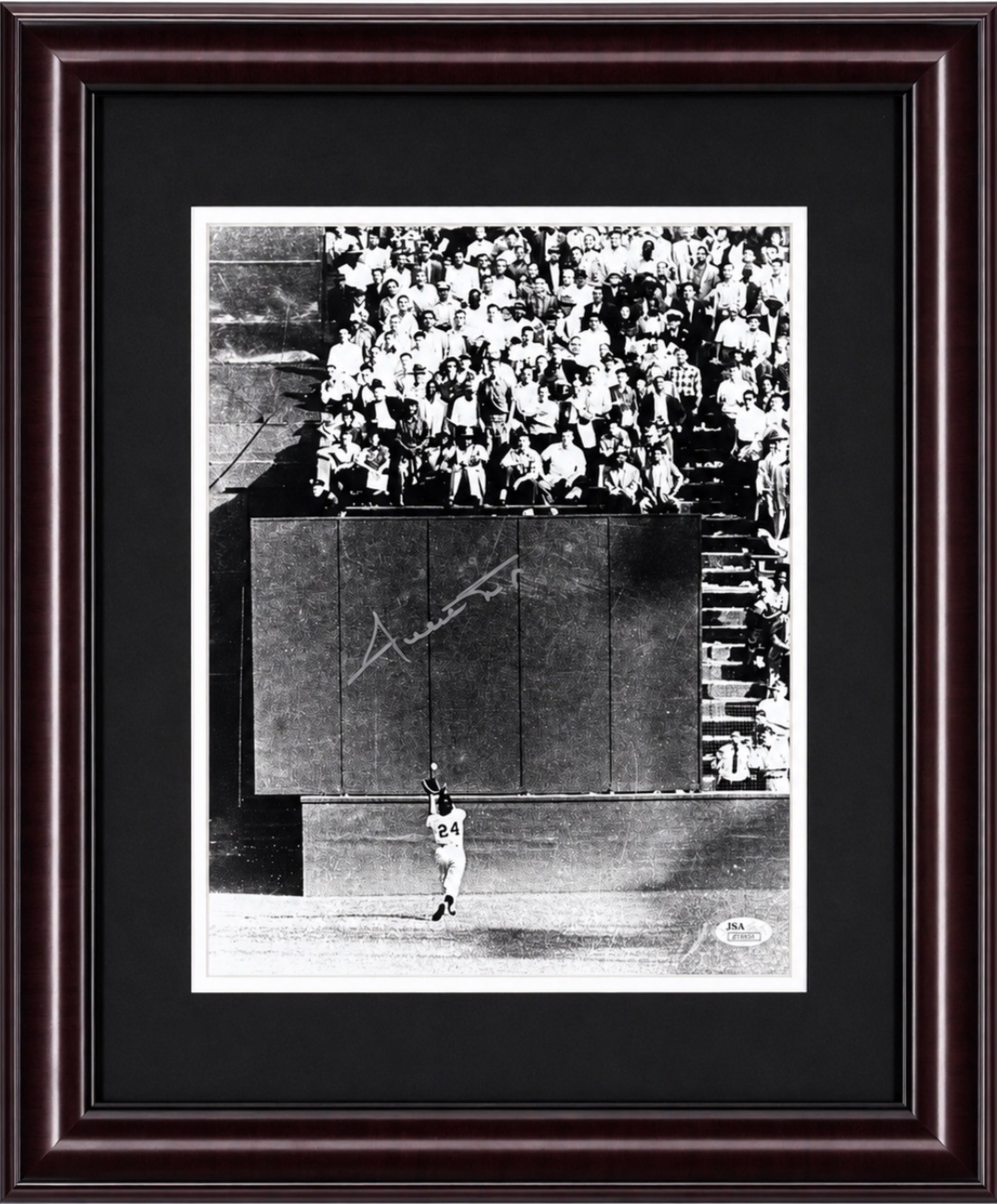Willie Mays Signed 11x14 Framed Catch Photo Auto JSA COA SF Giants HOF