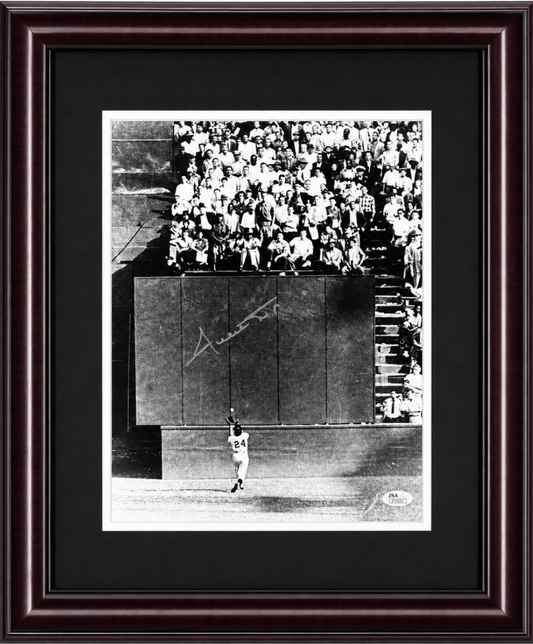 Willie Mays Signed 11x14 Framed Catch Photo Auto JSA COA SF Giants HOF