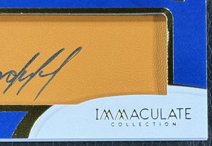 2020 Panini Immaculate Debut Moments Yordan Alvarez Patch Rookie Auto /99 Astros