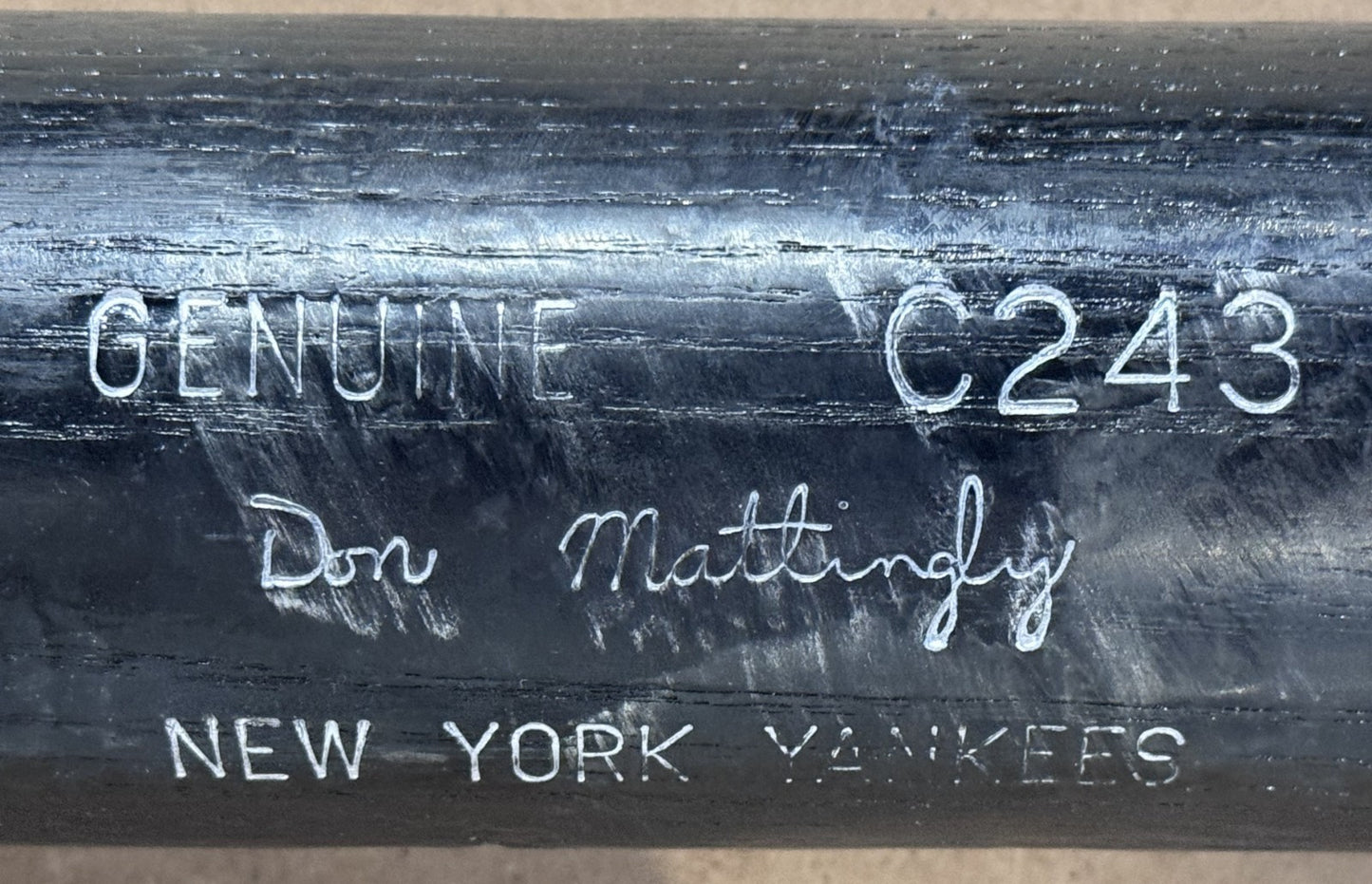 Don Mattingly Signed Game Used Louisville Slugger C243 Bat Auto JSA NY Yankees