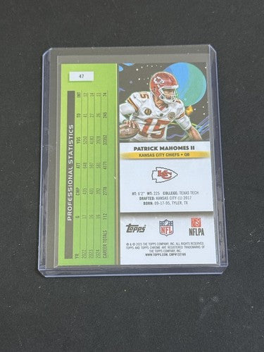 Topps Chrome 2025 Patrick Mahomes Light Speed Insert & Base #47 Mint Pair Chiefs