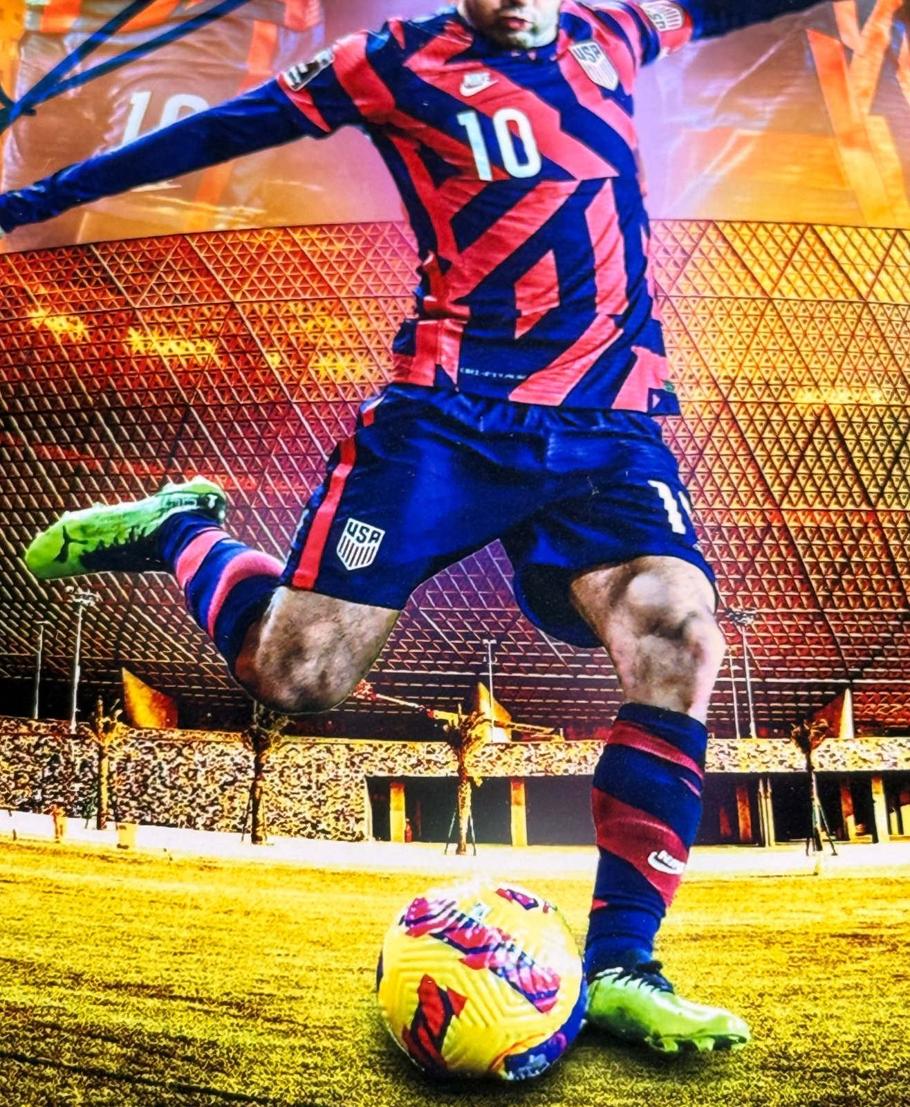 Christian Pulisic Signed USMNT World Cup 8x10 Photo Framed Auto BAS COA
