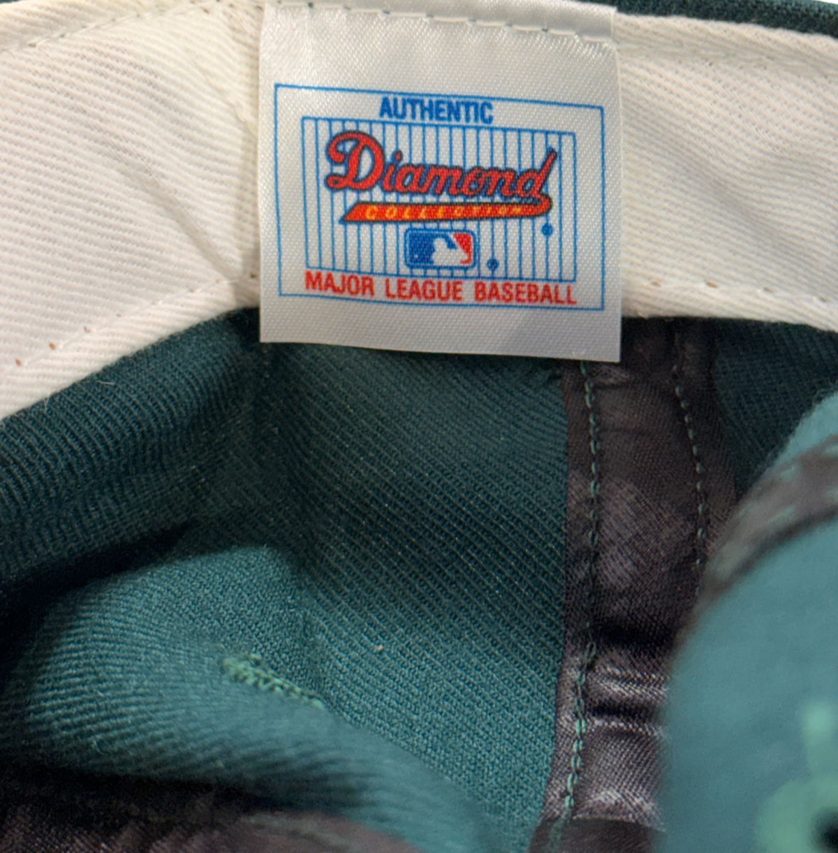 Vintage New Era Oakland A's Diamond Collection Fitted Hat Size 7 1/4