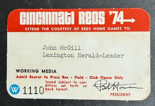 HANK AARON 714 HR TIED BABE RUTH 1974 Cincinnati Reds Press Media Season Ticket