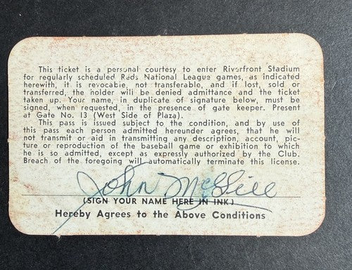 HANK AARON 714 HR TIED BABE RUTH 1974 Cincinnati Reds Press Media Season Ticket