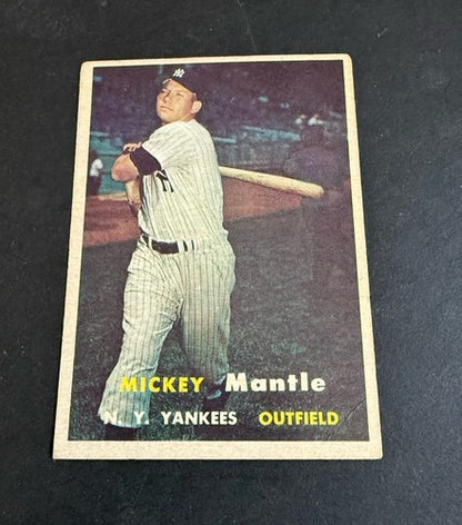 1957 Topps Set-Break # 95 Mickey Mantle Vg - Ex Nice Eye Appeal  Yankees HOF