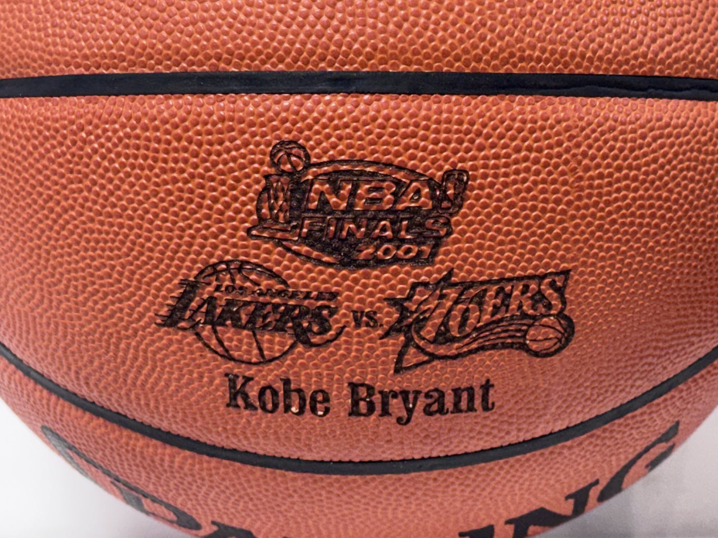 Kobe Bryant Signed Official NBA Game Basketball 2001 NBA Finals Auto ITP PSA COA
