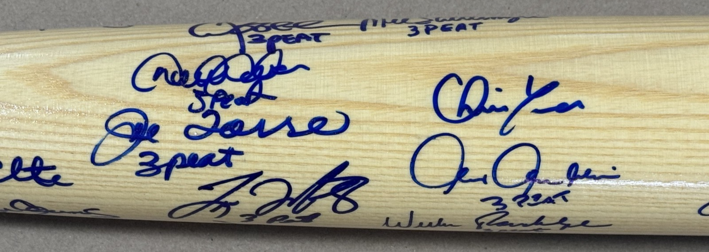 2000 World Series Yankees Team Signed Bat /26 3 Peat Auto Rivera Jeter MVP JSA
