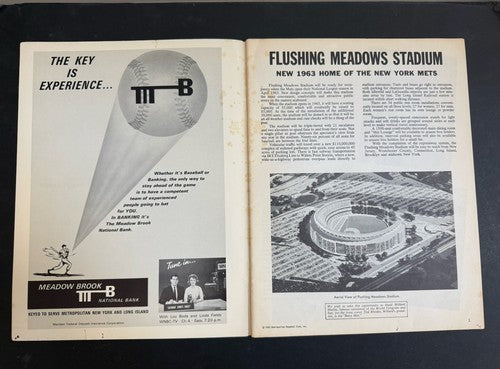 1962 New York Mets 1st Year Baseball Yearbook  Nice Some Bottom Wear Tight Crisp