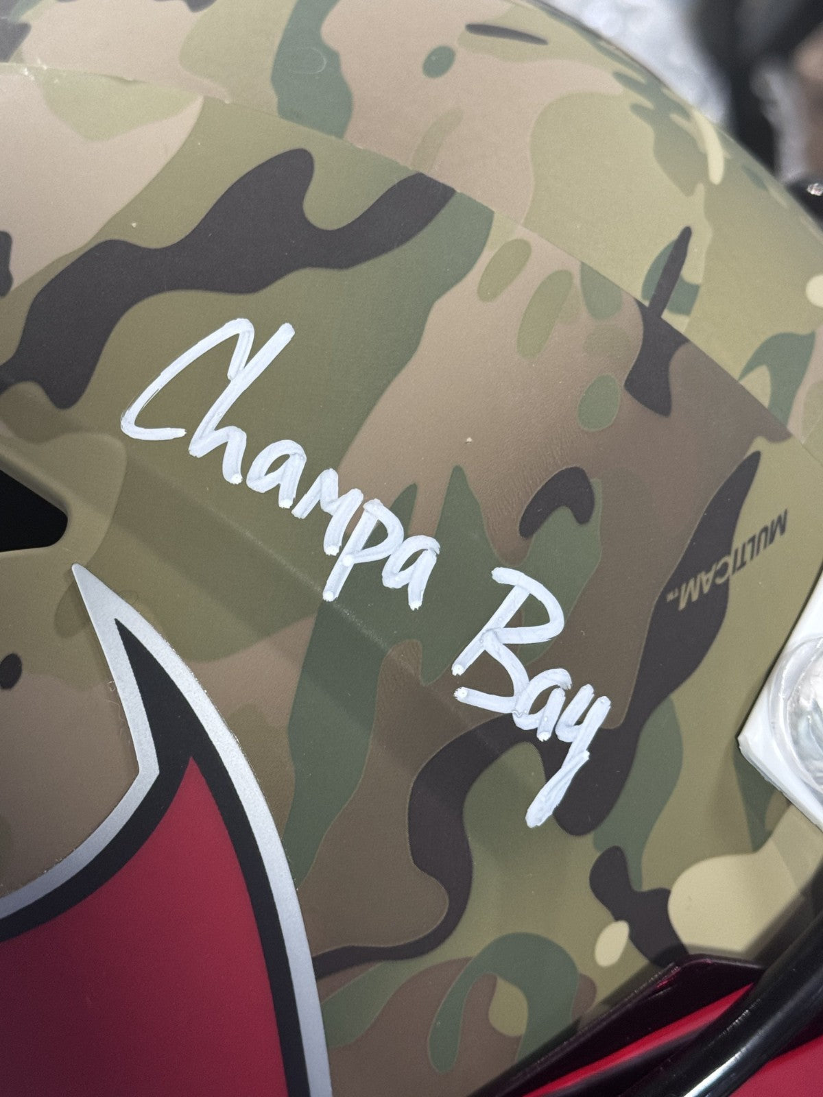 Devin White Signed 3 Ins Camo FS Riddell TB Buccaneers Helmet Visor Auto BAS COA