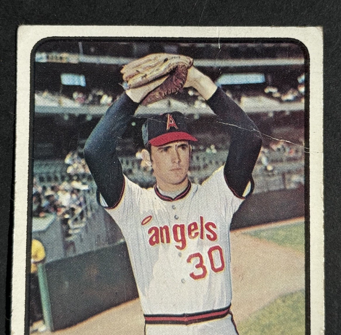 1973 Topps Nolan Ryan #220 Dead Centered W/Crease Nice Eye Appeal Angels