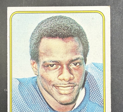 Topps 1976 Walter Payton #148 ROOKIE CARD Nice W/ Slight Paper Wrinkle HOF Bears