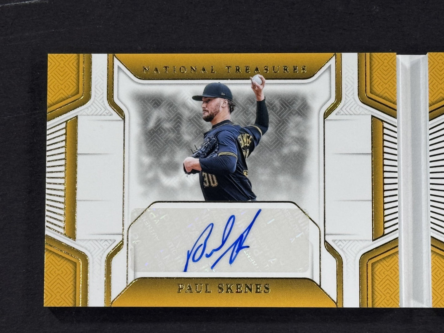 2025 Panini National Treasures Paul Skenes Jumbo Signature Booklet /35 Pirates
