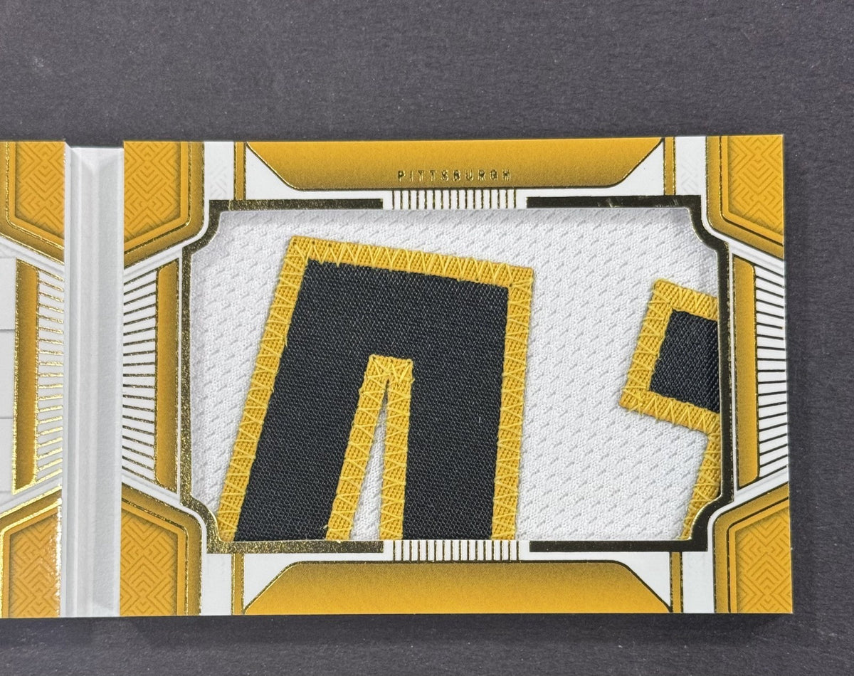 2025 Panini National Treasures Paul Skenes Jumbo Signature Booklet /35 Pirates