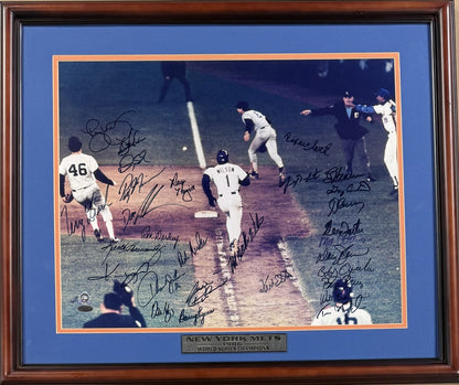 1986 Mets Team Signed 16x20 Photo Framed 29 Auto Gary Carter HOF Mlb Steiner Coa