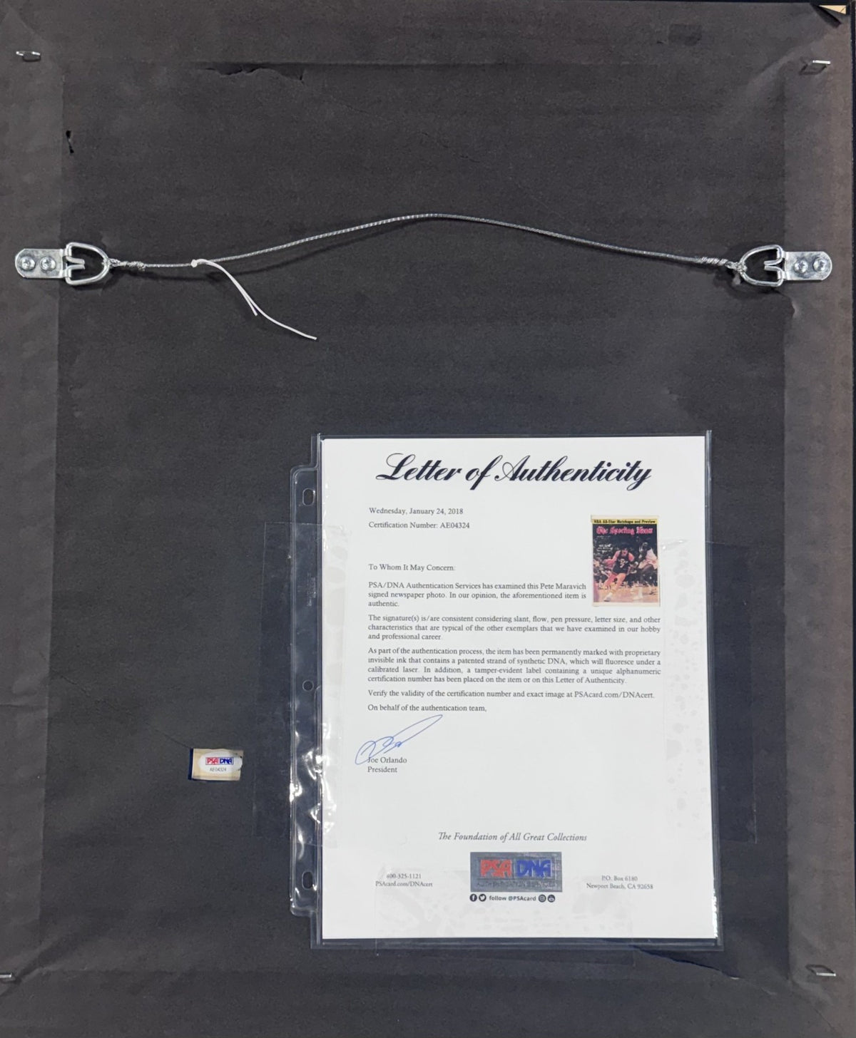Pete Maravich Signed Sporting News Paper Framed Pistol Pete Auto PSA Jazz HOF