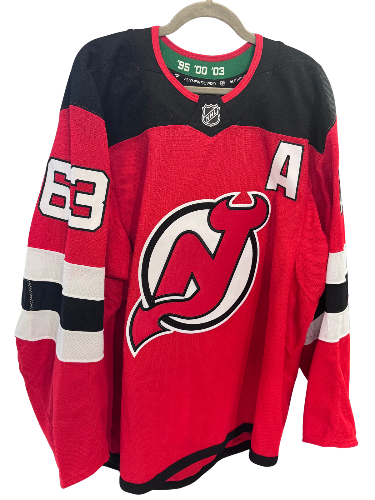 Jesper Bratt Signed NJ Devils Fanatics Authentic Pro Jersey Auto COA Size 56