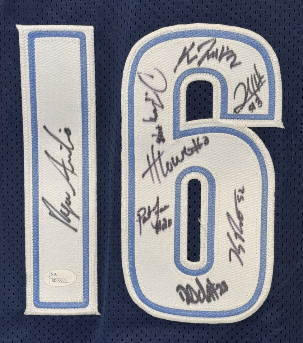 2016 Villanova National Champs Team Signed Jersey 8 Auto JSA COA Hart Jenkins