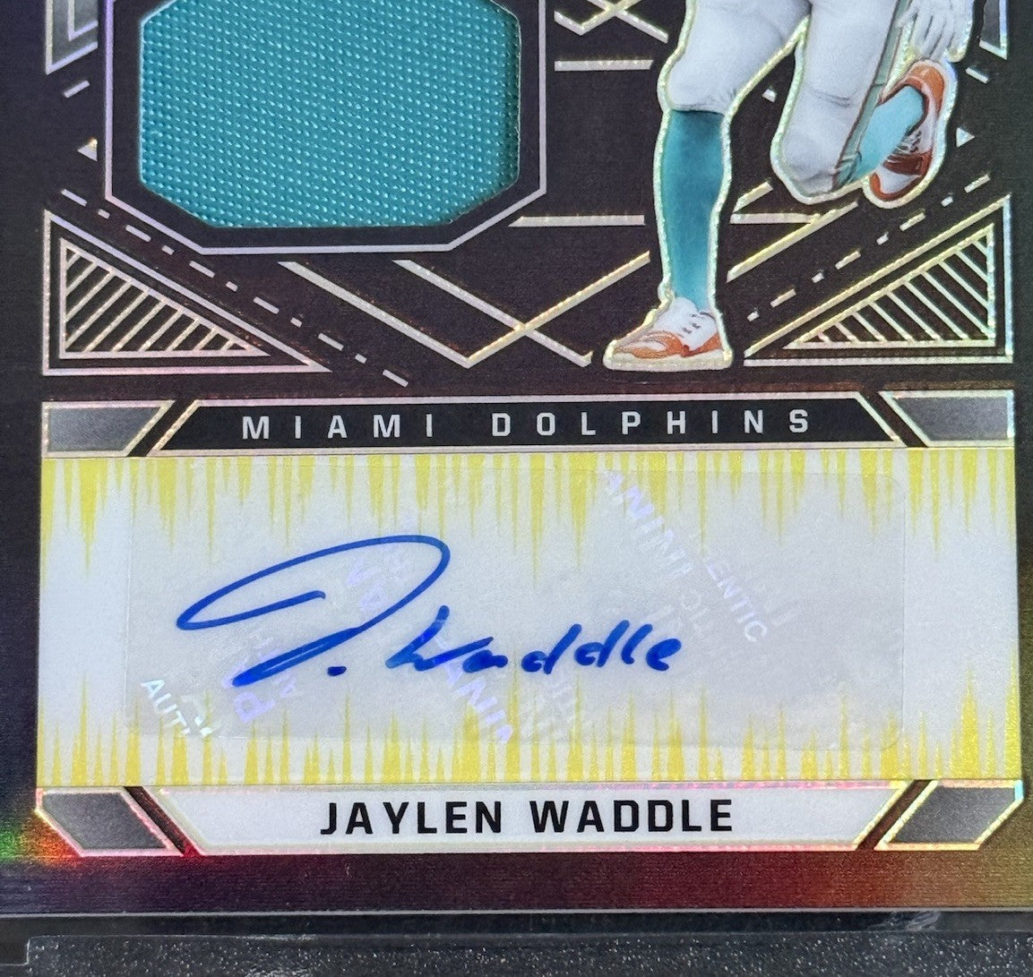 2021 Panini Obsidian Rookie Jersey Auto Jaylen Waddle Electric Etch /25 RPA Mint