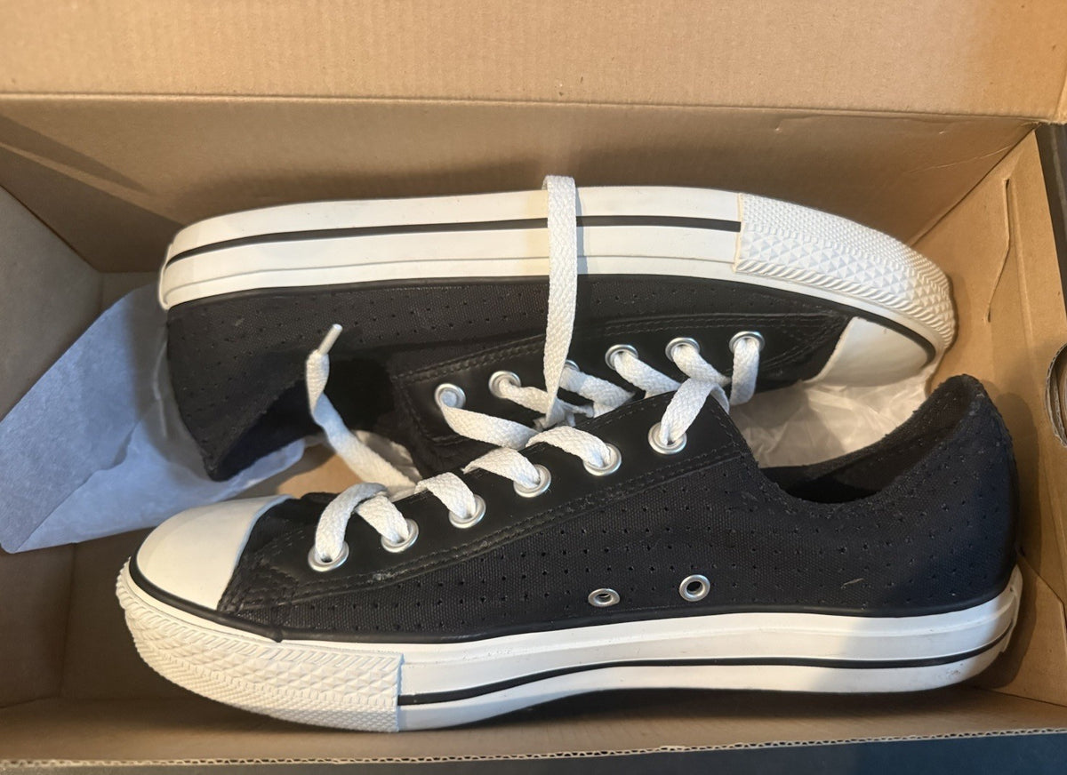 Converse Chuck Taylor All Star Throwback Low Brand New In Box US Size 7 Men’s
